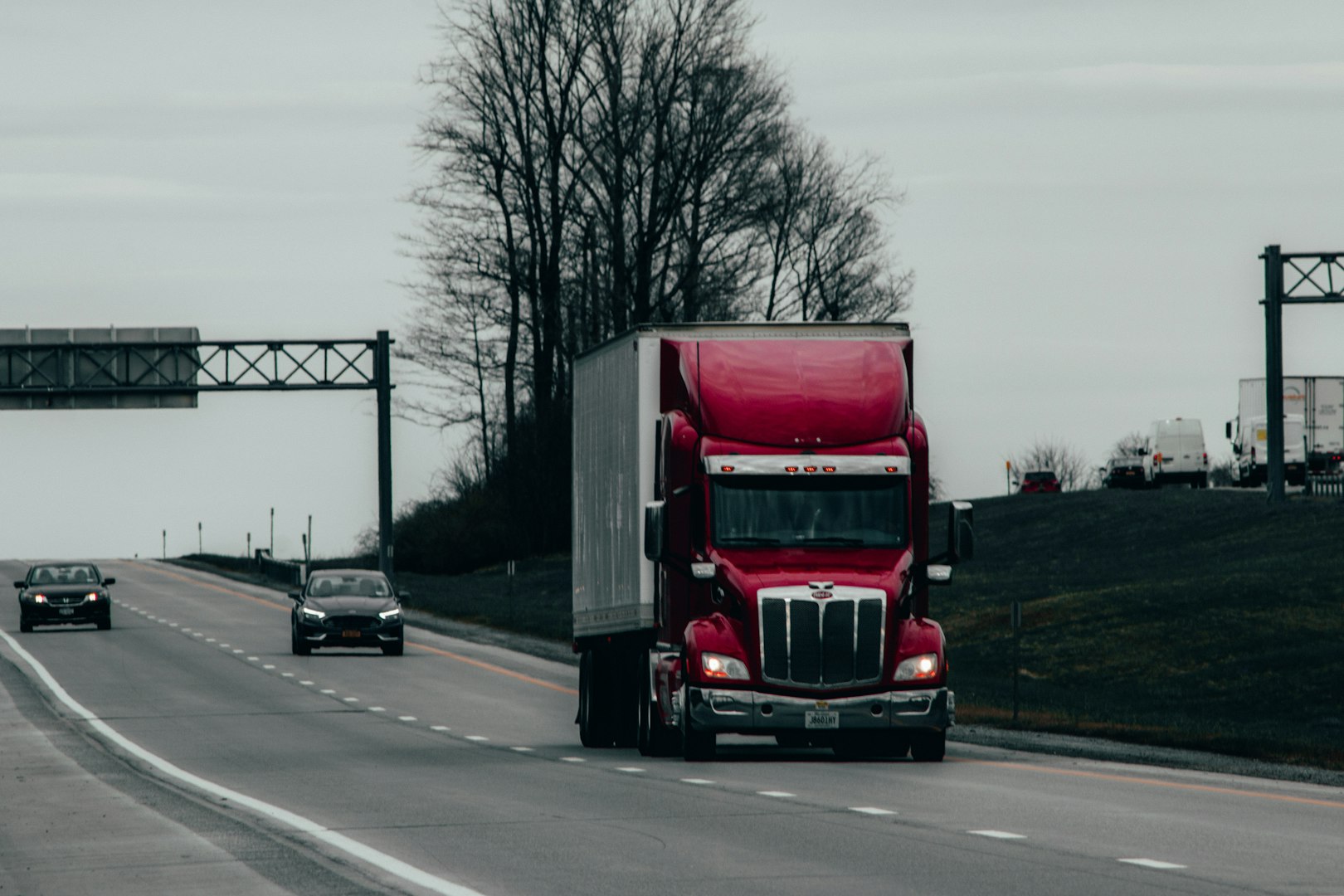 Dispute between drivers roadside.